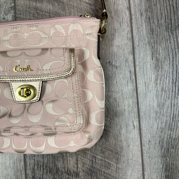 Coach Light‎ Pink Satchel - Picture 6 of 14
